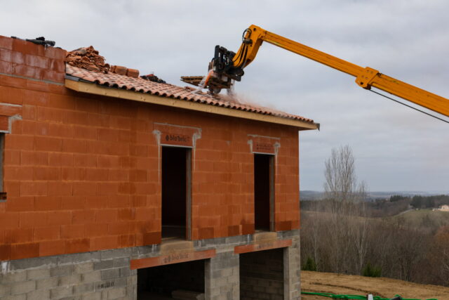 Matériaux écologiques pour construire une maison dans le Gers