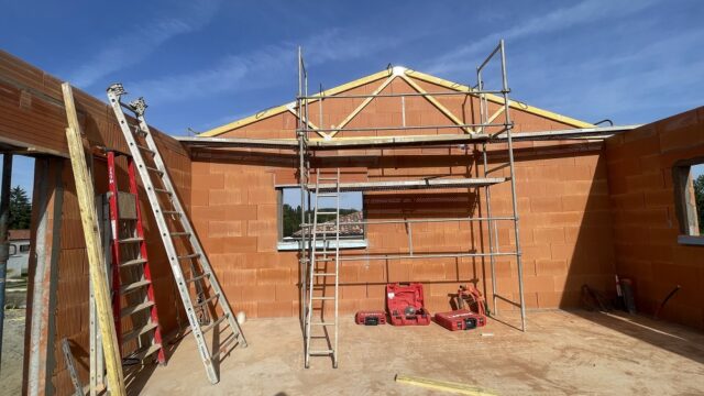 étapes construction maison neuve auch