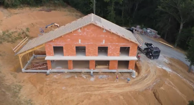 Vue du ciel, le chantier de Sarrecave prend une autre dimension.