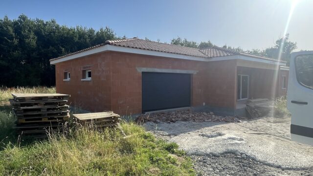 Trouver un terrain constructible couplé à une maison