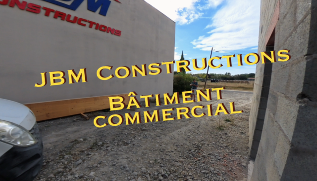 À Saramon, la toiture de notre nouveau bâtiment commercial avance bien.